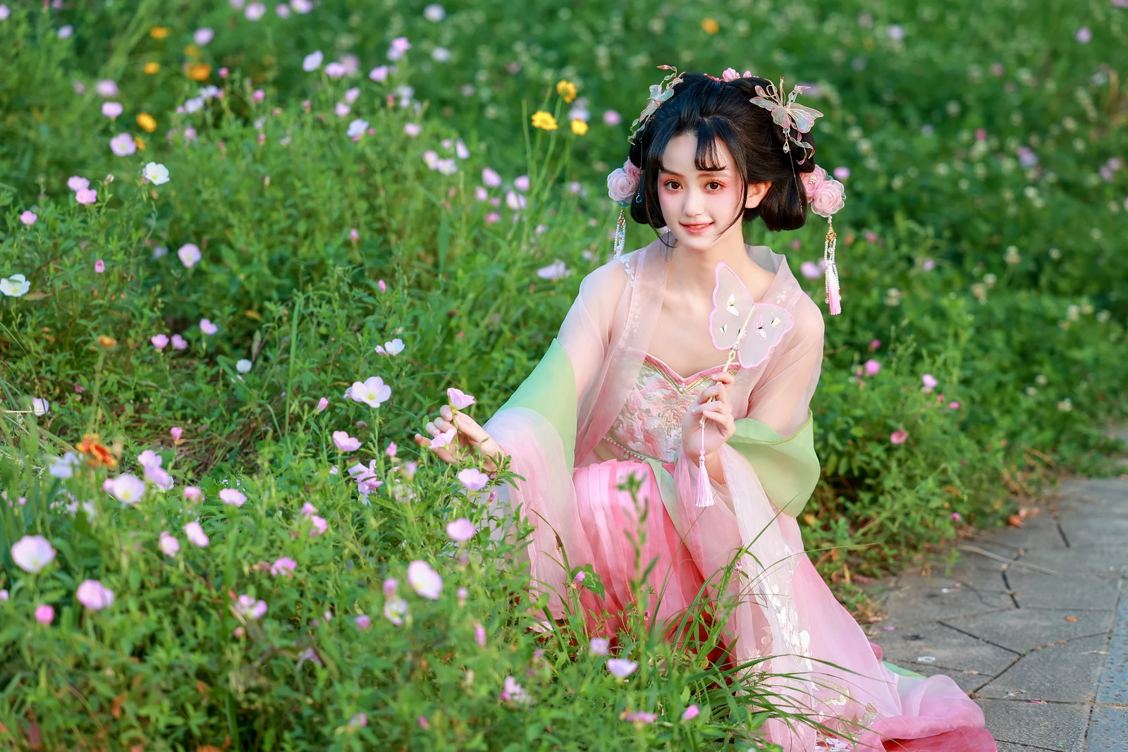 [YITUYU]艺图语-2024.10.18-月下逢-软心糖.[22P-358MB]-7.webp